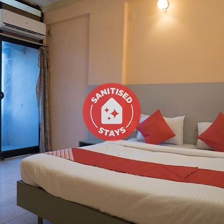 Oyo Flagship 37830 Hotel Aakar International Satara Esterno foto