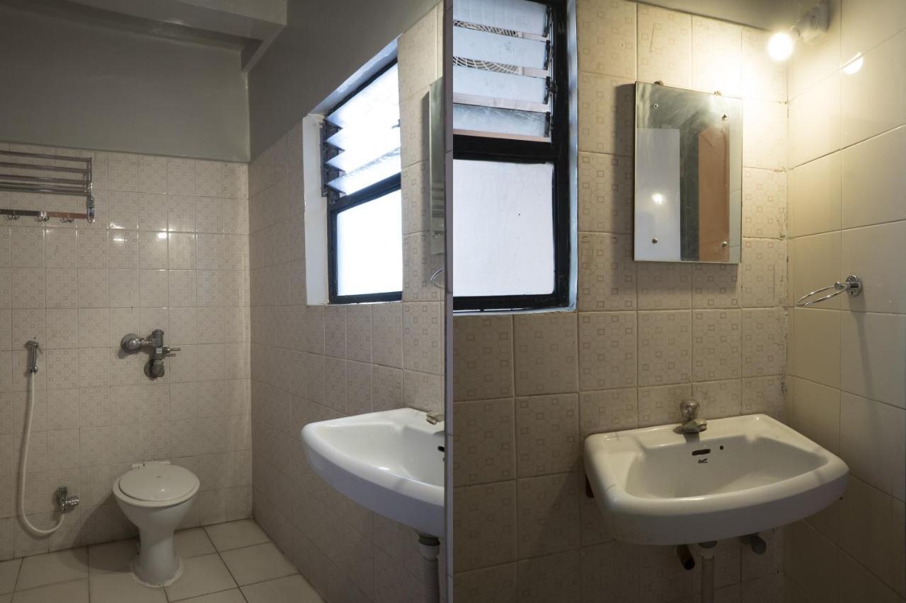 Oyo Flagship 37830 Hotel Aakar International Satara Esterno foto